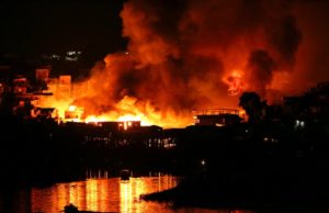 GOVERNO FEDERAL RECONHECE SITUAÇÃO DE EMERGÊNCIA NO BAIRRO EDUCANDOS UM MÊS APÓS INCÊNDIO