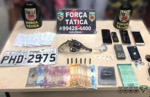 QUADRILHA É DETIDA PELA FORÇA TÁTICA COM ARMA, DROGAS E CARRO COM PLACA CLONADA