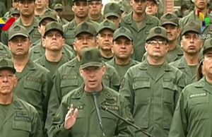 MILITARES JURAM LEALDADE A MADURO E RECHAÇAM “INGERÊNCIA EXTERNA”