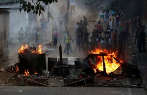 VENEZUELA: OPOSIÇÃO E GOVERNO CONVOCAM MANIFESTAÇÃO PARA HOJE