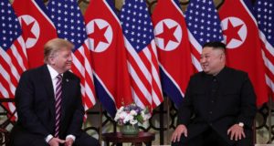 TRUMP E KIM NÃO CHEGAM A ACORDO E ENCERRAM CÚPULA MAIS CEDO NO VIETNÃ