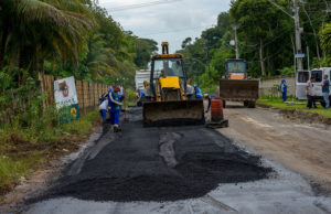 VIA DE ACESSO NO TARUMÃ RECEBEM TRABALHO DE INFRAESTRUTURA