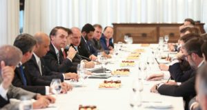 PREVIDÊNCIA: BOLSONARO E LÍDERES DEBATEM EVENTUAIS MUDANÇAS NA REFORMA