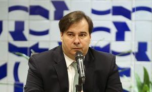 MAIA DIZ QUE VAI PROPOR UMA REFORMA ADMINISTRATIVA NA CÂMARA