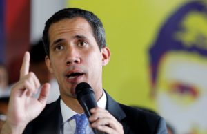 PARLAMENTO DA VENEZUELA PREPARA MEDIDAS CONTRA VIOLÊNCIA, DIZ GUAIDÓ