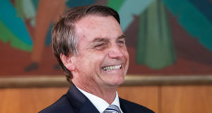 PRESIDÊNCIA DIZ QUE BOLSONARO NÃO TEVE A INTENÇÃO DE CRITICAR CARNAVAL