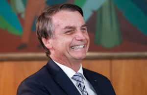 PRESIDÊNCIA DIZ QUE BOLSONARO NÃO TEVE A INTENÇÃO DE CRITICAR CARNAVAL