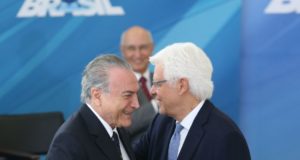 TEMER E MOREIRA FRANCO DENUNCIADOS POR ROUBO MILIONÁRIO