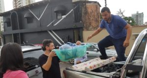 Mães venezuelanas participam de ação social em Manaus