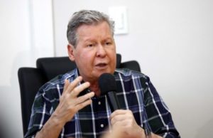 PREFEITURA CONVOCA SERVIDORES PARA TAPAR BURACO DA SAÚDE DO ESTADO