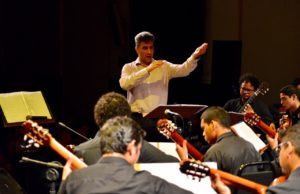 Comunidade de Tumbira recebe espetáculo da Orquestra de Violões do Amazonas, nesta quinta-feira (16)