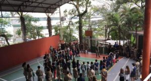 Escoteiros de Manaus levam os ensinamentos do movimento para escola da capital
