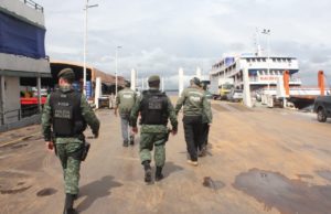 Fiscais do Ipaam aplicam R$ 400 mil em multas durante operação em portos de Manaus