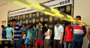 21 pessoas são presas durante operação deflagrada na capital