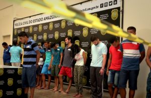 21 pessoas são presas durante operação deflagrada na capital