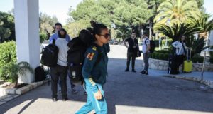 Seleção feminina chega a Portugal, onde treina para Copa da França