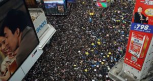 Professores protestam em Hong Kong