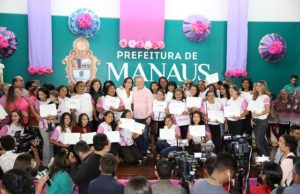 ‘É com a educação que vamos emancipar mulheres’, diz Arthur em evento pelos 13 anos da Lei Maria da Penha