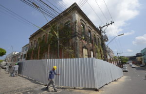 Primeiro hotel de luxo construído em 1899 será restaurado em Manaus