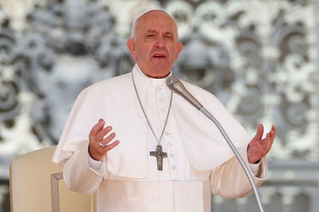 Papa Francisco fala no Vaticano