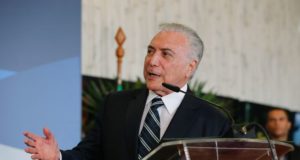 Juiz federal absolve Temer em caso de conversa com Joesley