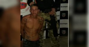 Homem descobre traição, assassina vizinho e confessa na delegacia que matou por amor