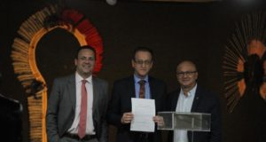 SIMPLIFICAÇÃO: Superintendente da Suframa assina termo de adesão à REDESIM