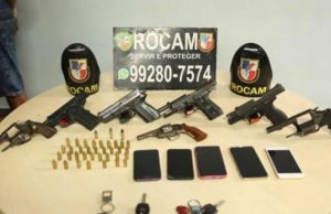 Bando é detido com armas de fogo em quarto de motel de luxo, na avenida Torquato Tapajós