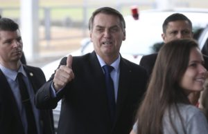 Bolsonaro comemora ajustes econômicos no Brasil