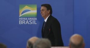 Bolsonaro visita países do Oriente Médio em busca de investimentos