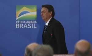 Bolsonaro visita países do Oriente Médio em busca de investimentos