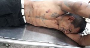 Em Manaus, bandido fingi estar armado para roubar moto e acaba apanhando de moradores