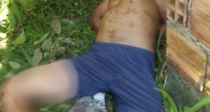 Homem é encontrado morto com sinais de tortura em terreno baldio