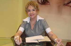 Aniversariante do dia! Baby Rizzato a rainha da TV amazonense