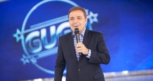 Gugu Liberato está vivo, afirma assessoria do apresentador