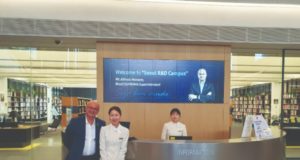 Na Coreia, Alfredo Menezes visita matriz de empresa instalada na ZFM