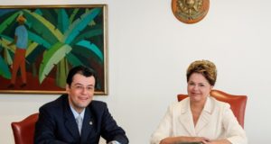 Delegado da PF quer prisão de Braga e Dilma, diz O Globo