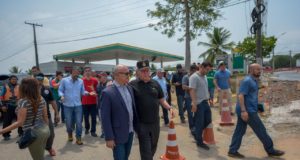Prefeito e superintendente da Suframa visitam obra de recuperação viária do Distrito Industrial