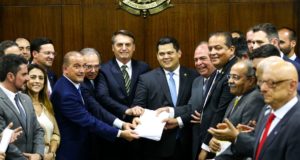 Pacto federativo vai deixar municípios sustentáveis, diz Bolsonaro
