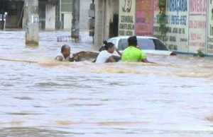 Chuvas levam mortes e destruição ao Espírito Santos