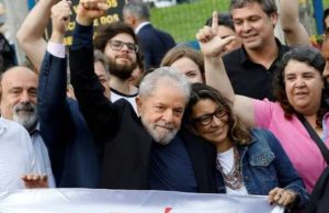 Enquanto Lula comemora, o dólar dispara
