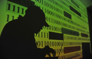 Proteção de dados deve ser regulada globalmente, diz historiador