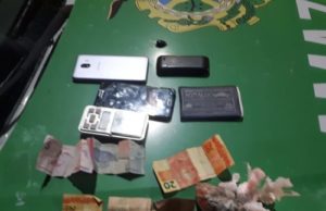 PM detém suspeitos de tráfico no bairro Coroado