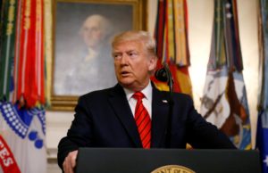 Trump escreve carta a Pelosi: declararam guerra contra democracia