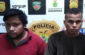PC prende dupla que roubou celular de uma mulher no bairro Dom Pedro
