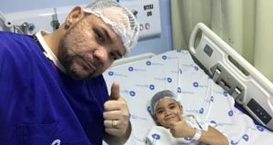 Após repercussão, médico da Hapvida se pronuncia e pede perdão ao pai por morte do filho