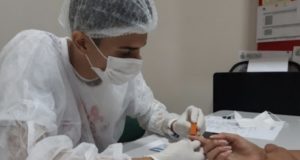 FMT-HVD realiza 323 testes rápidos de HIV em dois dias de campanha do Dezembro Vermelho