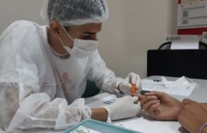 FMT-HVD realiza 323 testes rápidos de HIV em dois dias de campanha do Dezembro Vermelho