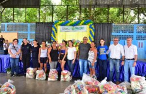‘Natal dos Ribeirinhos’: Além de brinquedos, campanha entrega mais de 10 toneladas de alimentos em Uatumã