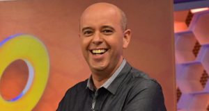 Alex Escobar, apresentador da Globo sofre acidente doméstico: “poderia ter sido pior”